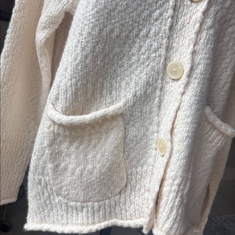 J. Crew Relaxed Cardigan Sweater in Textured Yarn Antique Ivory Button-Up SZ  XS - Picture 15 of 15